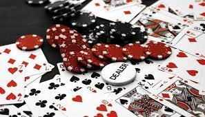 Antarmuka multi-permainan idr toto menampilkan pilihan live dealer dan slot